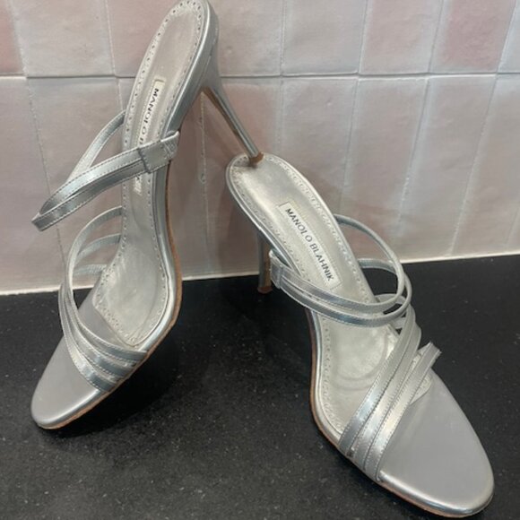 Manolo Blahnik Silver Strappy Heels Sandals Slides Shoes Luxury Sz 38 US 8 Italy - Picture 2 of 10